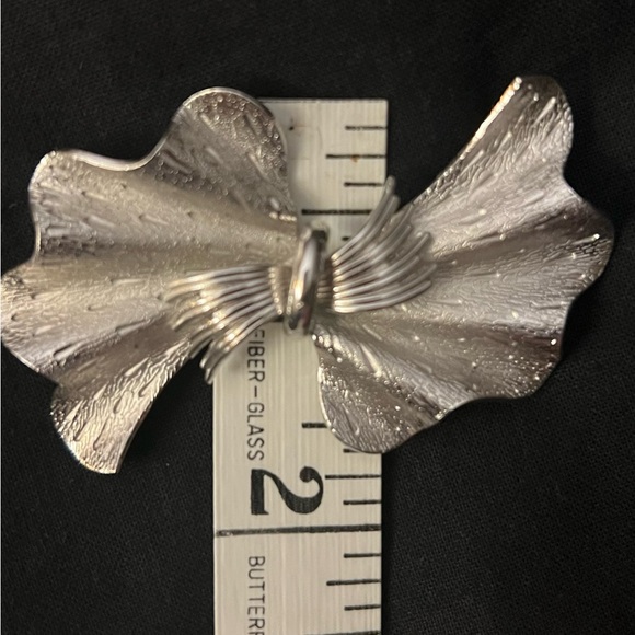 Vintage Coro Brooch - Picture 7 of 10